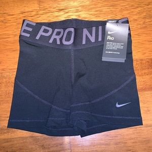 NIKE PRO SHORTS